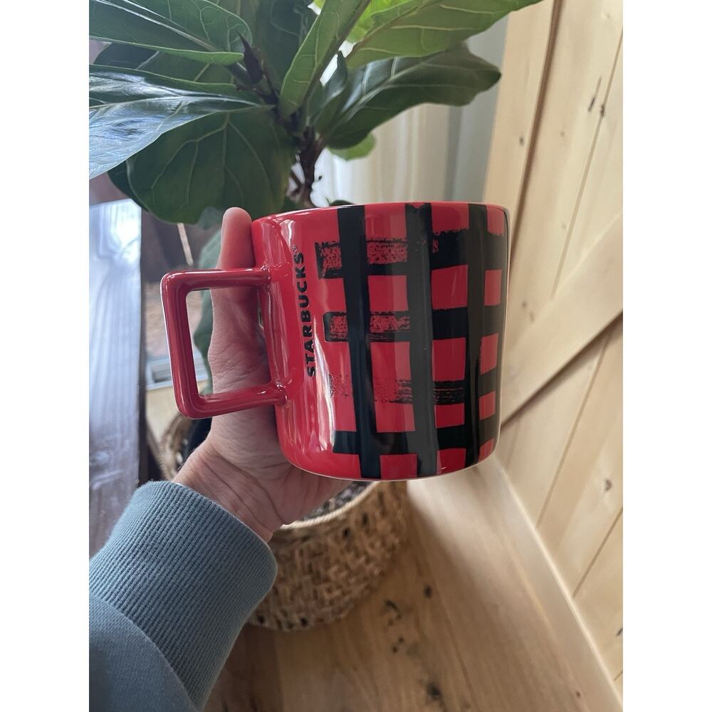 STARBUCKS 2016 14 Oz RED‎ BLACK CHECKER Plaid COFFEE CUP MUG